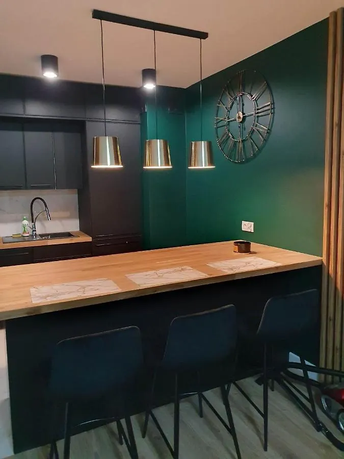Apartament 3 Pokojowy Lub Pokoj W Mieszkaniu W Nowym Bloku Warsaw